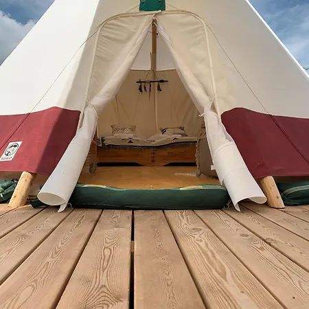 公寓 Tipi Kiowa Belau